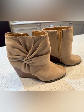 Women's Tan Suede Knot Ankle Boots